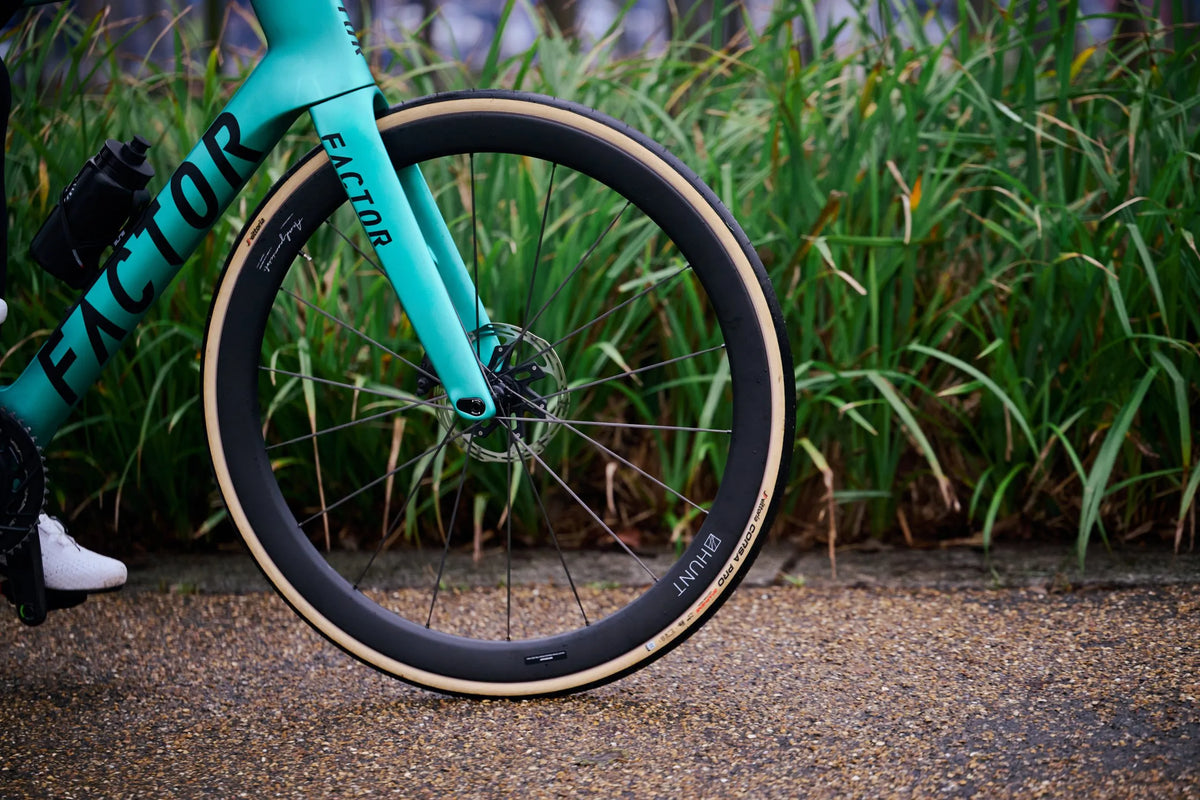 HUNT 44_46 Aerodynamicist Carbon ホイール Cyclist Magazine 44_46 Aerodynamicist UD Carbon Spoke Review