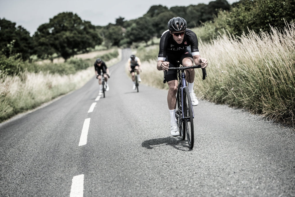 <h1>The world's fastest alloy disc-brake wheelset</h1><i>Developed by HUNT's in-house engineering team, with years in the wind tunnel spent testing every last detail. We've left no stone unturned in designing this wheelset from the ground up to be very fastest in the world within its class. Wind tunnel tested and proven to be even faster than a (carbon) Zipp 202 NSW when paired with 28c tires.</i>