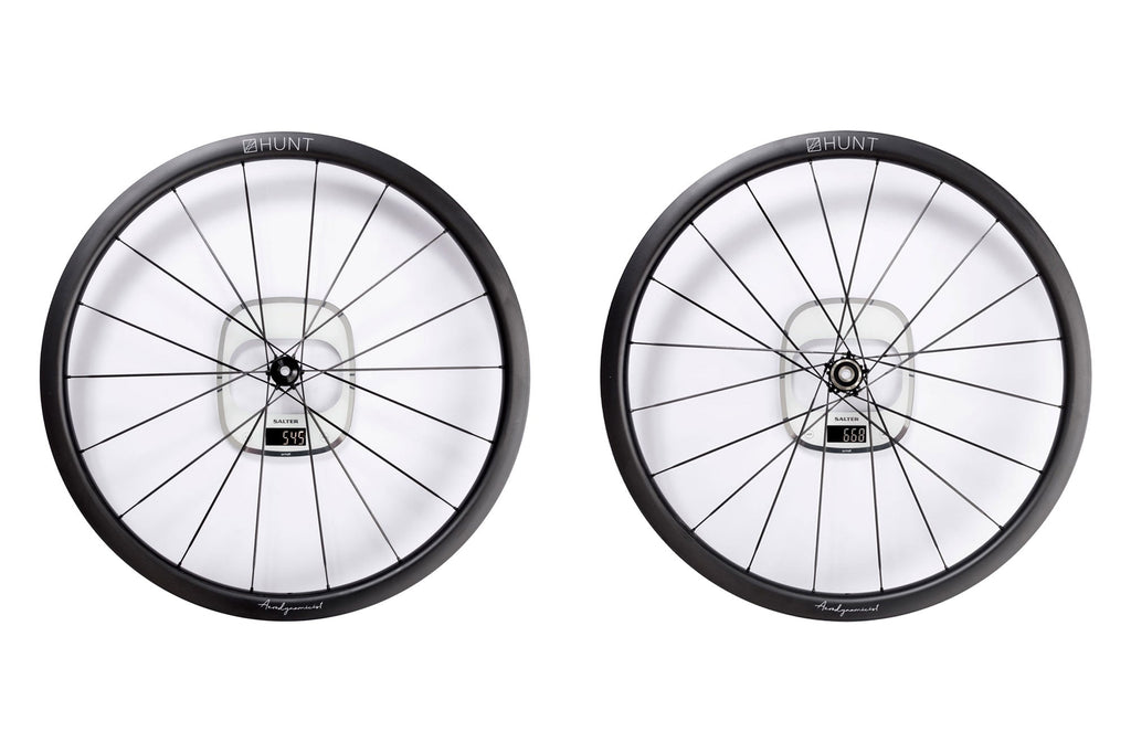 <h1>WEIGHT</h1> <i>The consequence of the fanatical attention to detail is an outstandingly light 1213 gram wheelset weight. Gone are the days when having a disc-equipped road bike always resulted in a weight penalty. You can now float up the climbs, and then brake later than the others on the way back down!</i>