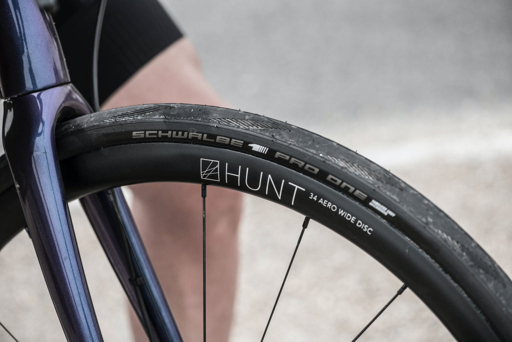 <h1>Tires</h1><i>At HUNT, we enjoy the puncture resistance and grip benefits of tubeless on our every-day rides so we wanted to allow our customers the same option. Of course, all of our tubeless-ready wheels are designed to work perfectly with clincher tires and inner tubes too.</i>