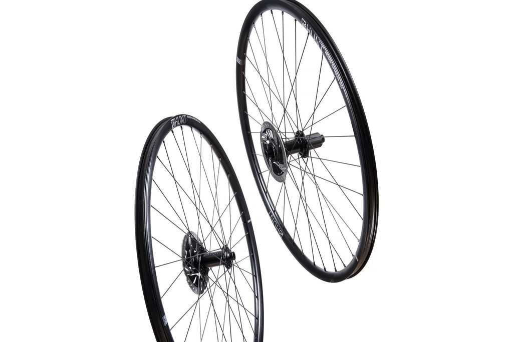 RE:NEW HUNT 4 Season Superdura Disc Wheelset