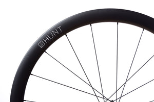 <h1>Tyre Width Optimisation</h1><i> Designed around a 20mm internal rim width optimised for a 25c tyre (but will of course work without compromise with both 23c and 28c tyres). They feature a hooked tyre retention design and are both fully ETRTO-compatible and tubeless-ready.</i>