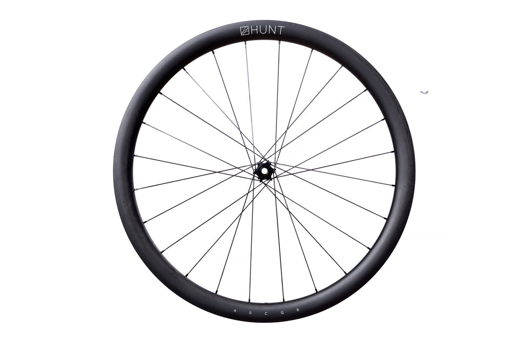 <h1>Rim Profile</h1><i>A strong and super-lightweight hookless rim. The rim dimensions are 40mm deep and 30mm wide external (25mm internal) optimised for 28-65mm tyres. Tubeless for lower weight, rolling resistance, and better puncture protection.</i>