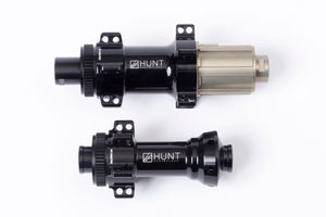 <h1>TaperLock Hubs</h1><i>Carbon spoke optimised TaperLock SPRINT hubs add strength and enhance power transfer meaning all your force pushes you forwards. Large 15mm diameter hub axles for sprinting and out-of-saddle climbing responsiveness. Circular dropout interface steps add extra stiffness.</i>
