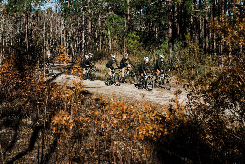 <h1>Tyres</h1><i>At HUNT we enjoy the puncture resistance and grip benefits of tubeless on our every-day rides so we wanted to allow you the same option, but of course these tubeless-ready wheels are also designed to work perfectly inner tubes, just use tubes in tubeless ready tyres.</i>